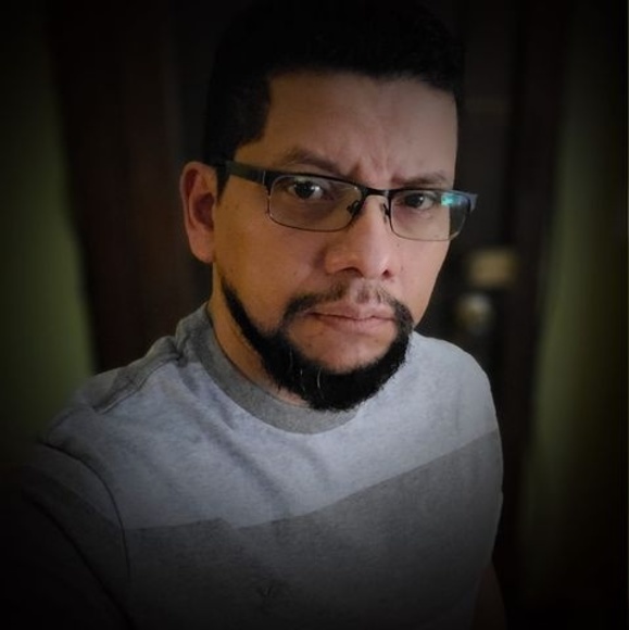 Meet your Posher, Julio - Picture 1 of 1